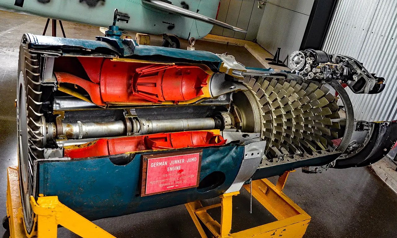 Reaktivni motor, ki je spremenil zgodovino Reaktivni motor, ki je spremenil zgodovino