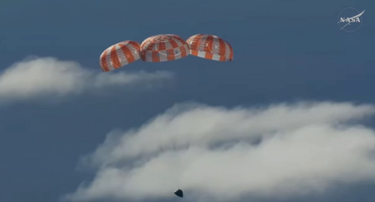 Astronavti, ki so postavili nov zgodovinski mejnik, so nazaj